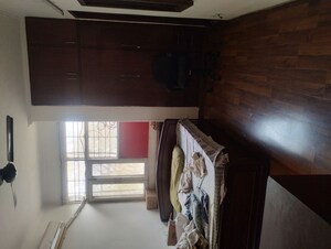 Room in 4 BHK Apartment at Rail Vihar Apartments, Sector 45 – for Sale