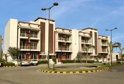 4 BHK Builder Floor For Sale in Orchid Island