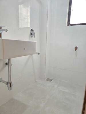 Bathroom in 1 BHK Apartment at Bandra West – for Rent