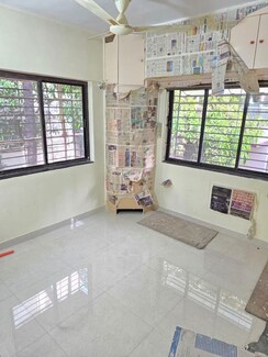 1 BHK + Pooja Room Apartment For Rent in Bandra West