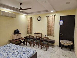Room in 3 BHK Villa at Westend Mall, Aundh – for Sale
