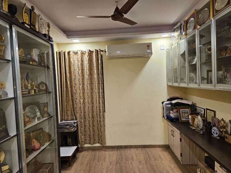 Living Room, westend-mall 3 Bedroom 37000 Sq.Ft. Villa In Aundh Pune 10374204