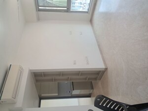 Furnished Amenities in 2 BHK Apartment at Hiranandani Highland, Powai – for Rent