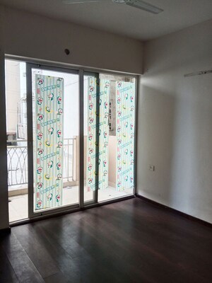 Room in 2.5 BHK Apartment at Mahagun My Woods, Sector 16c Greater Noida – for Sale