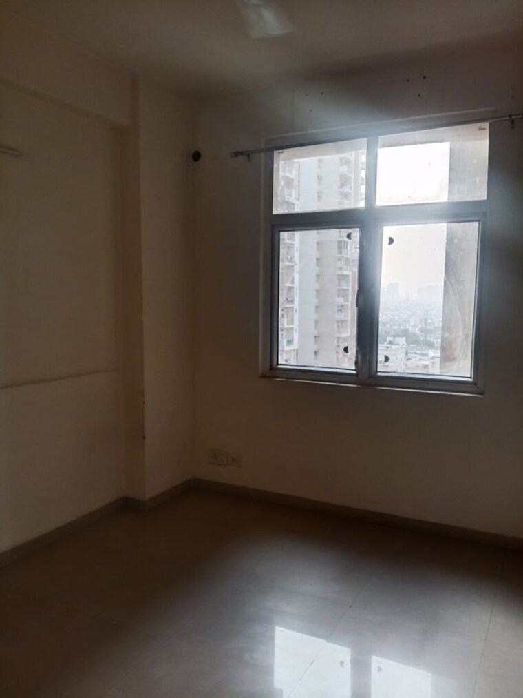 Room, mahagun-my-woods 2.5 Bedroom 2900 Sq.Ft. Apartment In Sector 16c Greater Noida Greater Noida 10374239