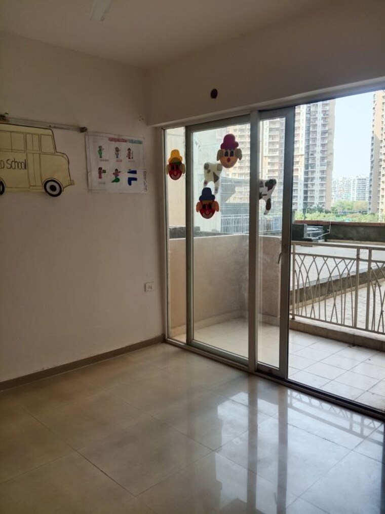 Room, mahagun-my-woods 2.5 Bedroom 2900 Sq.Ft. Apartment In Sector 16c Greater Noida Greater Noida 10374239