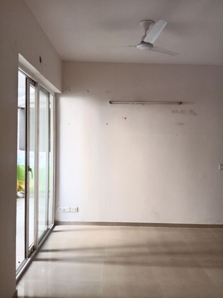 Room, mahagun-my-woods 2.5 Bedroom 2900 Sq.Ft. Apartment In Sector 16c Greater Noida Greater Noida 10374239
