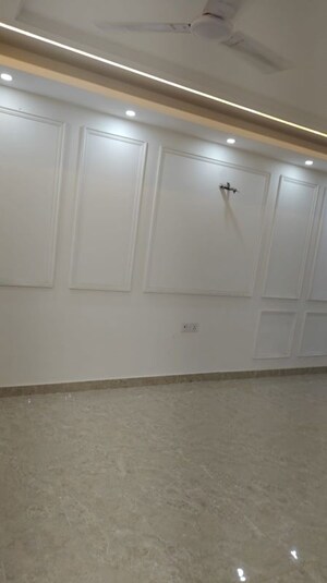 Bathroom in 3 BHK Builder Floor at Jawahar Nagar – for Sale