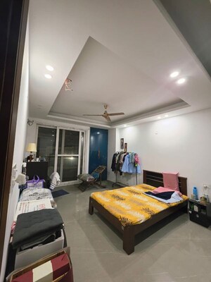 Bedroom in 3 BHK Apartment at Maidan Garhi – for Rent