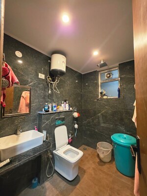 Bathroom in 3 BHK Apartment at Maidan Garhi – for Rent