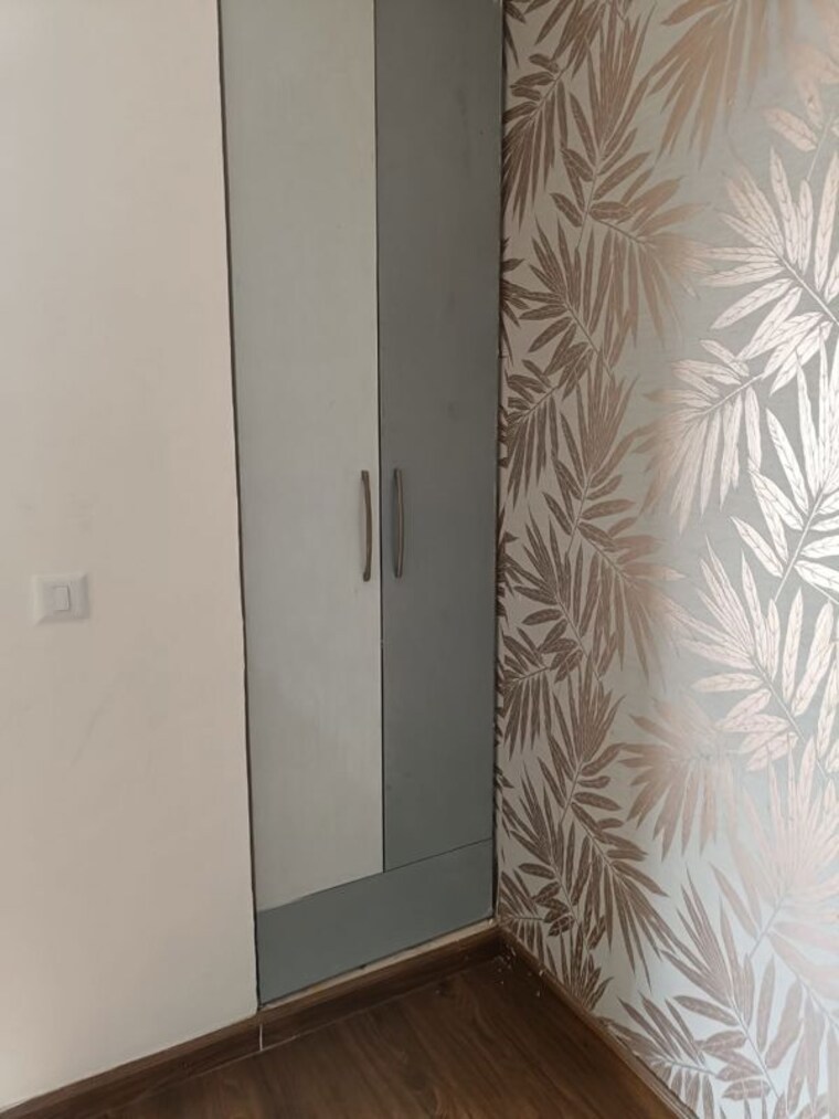 undefined, emaar-palm-hills 3.5 Bedroom 1450 Sq.Ft. Apartment In Sector 77 Gurgaon 10374247