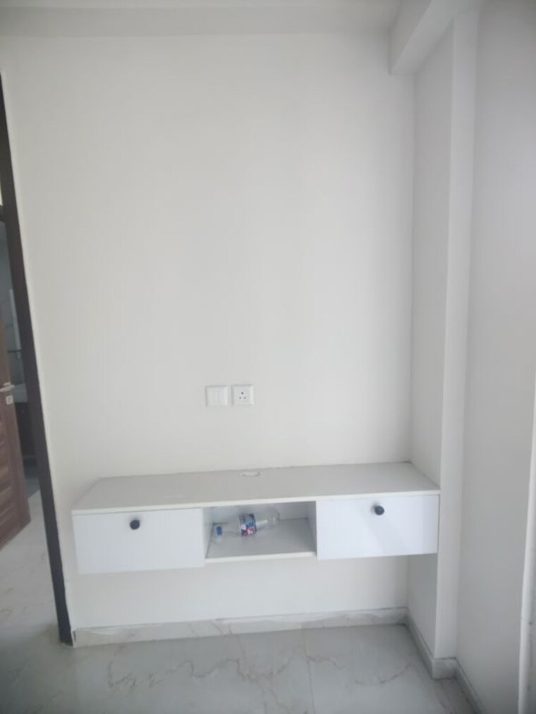 undefined, smart-world-gems 3.5 Bedroom 1494 Sq.Ft. Builder Floor In Sector 89 Gurgaon 10374256