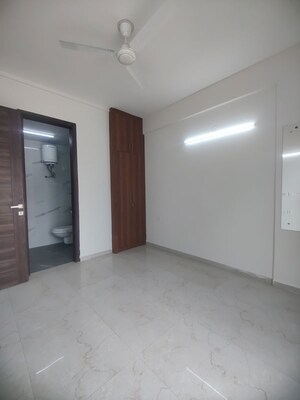 Room in 3.5 BHK Builder Floor at Smart World Gems, Sector 89 – for Rent