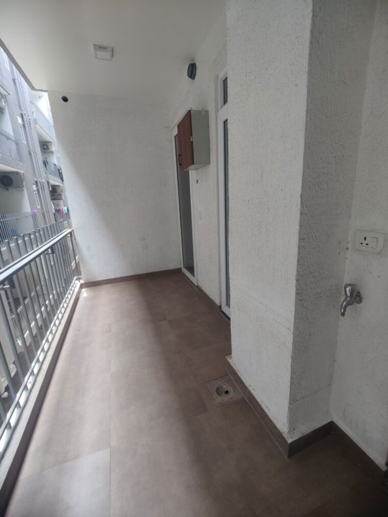 Balcony, smart-world-gems 3.5 Bedroom 1494 Sq.Ft. Builder Floor In Sector 89 Gurgaon 10374256