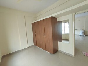 Room in 2 BHK Builder Floor at Hsr Layout Sector 2 – for Rent