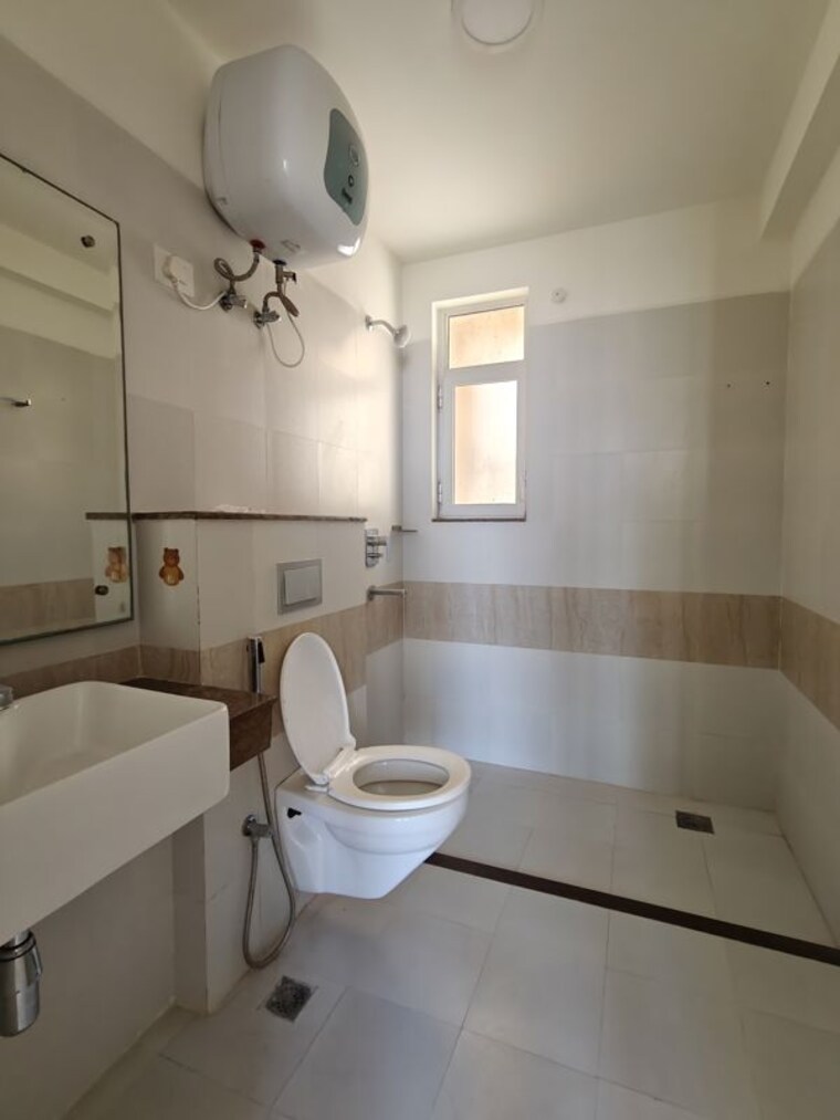 Bathroom, m3m-marina 2 Bedroom 1298 Sq.Ft. Apartment In Sector 68 Gurgaon 10374246