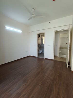 Room in 2 BHK Apartment at M3M Marina, Sector 68 – for Rent
