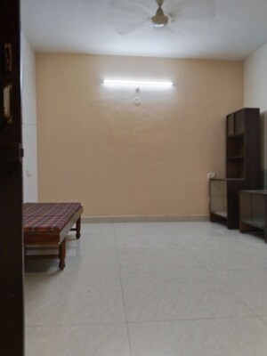 Room in 1 BHK Apartment at Khan Apartment Kondhwa, Kondhwa – for Rent