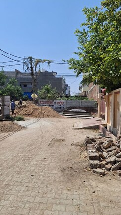 Plot For Sale in Neelendras Amity Greens