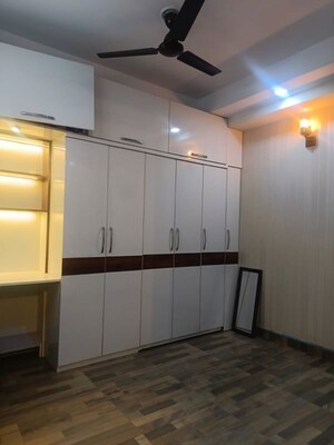 Room in 2 BHK Builder Floor at Ozone Apartment, Sector 104 – for Rent