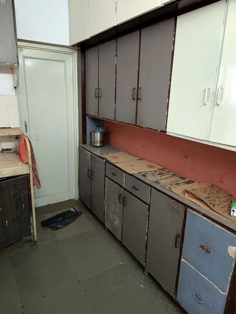 Kitchen, satellite 2 Bedroom 950 Sq.Ft. Apartment In Satellite Ahmedabad 10371998