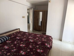 Bedroom in 2 BHK Apartment at Satellite – for Rent