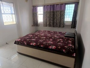 Bedroom in 2 BHK Apartment at Satellite – for Rent