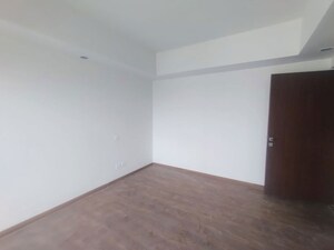 Room in 3 BHK Apartment at Supertech Araville, Sector 79 – for Rent