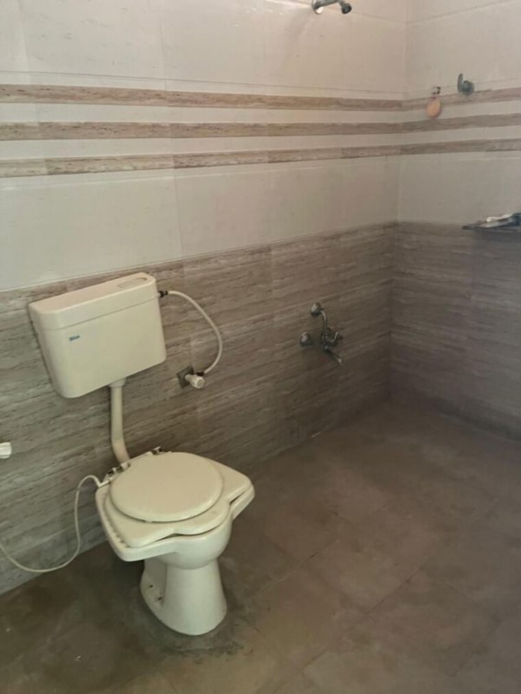 Bathroom, bhat 2 Bedroom 500 Sq.Ft. Apartment In Bhat Ahmedabad 10367807
