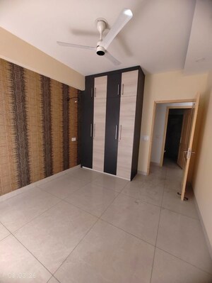 Room in 3 BHK Apartment at Ashiana Anmol Phase 2, Sohna Sector 33 – for Rent