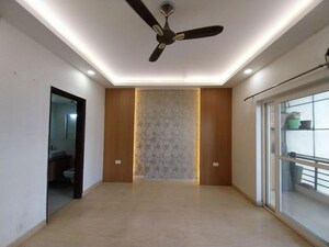 Room in 3 BHK Builder Floor at Sector 57 – for Rent