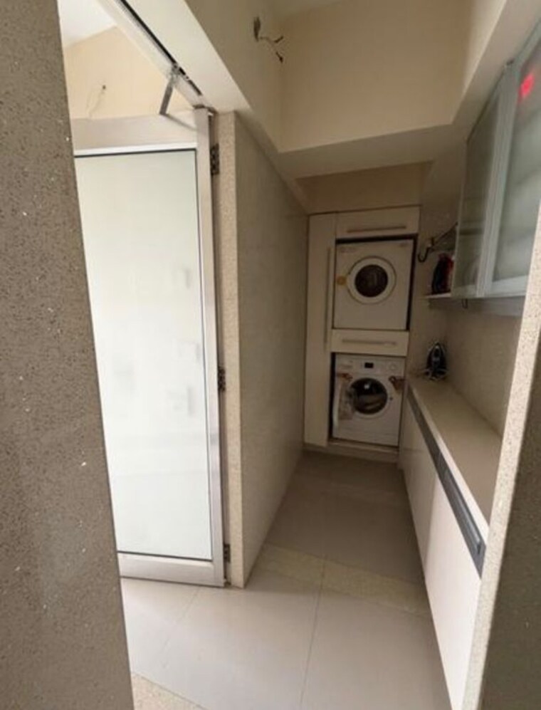 Bathroom, bandra west 3 Bedroom 2880 Sq.Ft. Apartment In Bandra West Mumbai 10374319