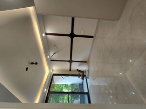 Furnished Amenities in 3 BHK Builder Floor at Sector 85 – for Sale