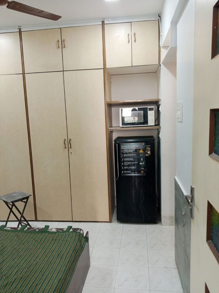 Bedroom, bandra west 1 Bedroom 500 Sq.Ft. Apartment In Bandra West Mumbai 10374341