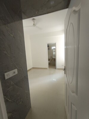 Room in 2 BHK Apartment at Shree Vardhman Mantra, Sector 67 – for Rent