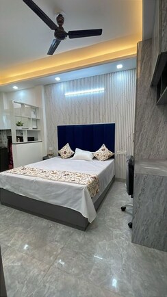1 RkApartment For Rent in Sector 43