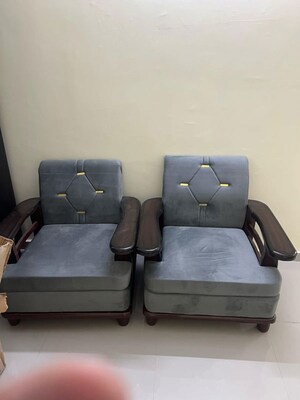 Living Room in 2.5 BHK Builder Floor at Smart World Orchard, Sector 61 – for Rent