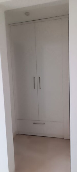 Furnished Amenities in 3.5 BHK Apartment at Puri Diplomatic Greens Phase I, Sector 111 – for Rent