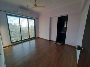 Room in 1 BHK Apartment at Sethia Kalpavruksh Heights, Kandivali West – for Rent