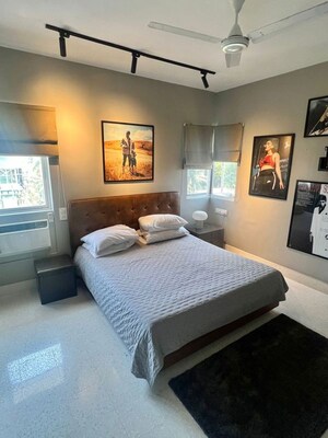 Bedroom in 2.5 BHK Apartment at The Anchorage, Andheri West – for Rent