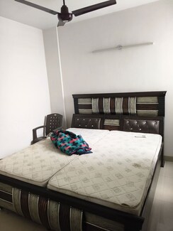 2 BHK Apartment For Rent in Zara Aavaas
