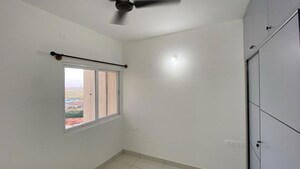 Room in 2 BHK Apartment at Prestige Finsbury Park Hyde, Bagaluru – for Rent