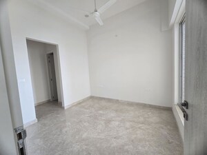 Room in 3 BHK Apartment at Indiabulls Sky Forest, Lower Parel – for Sale