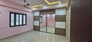 Room in 3 BHK Builder Floor at Kondapur – for Rent
