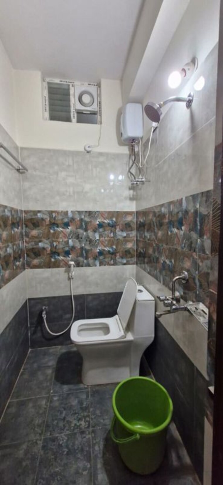 Bathroom, kondapur 2 Bedroom 1200 Sq.Ft. Builder Floor In Kondapur Hyderabad 10374509