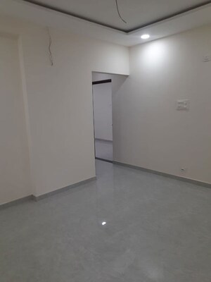 Room in 3 BHK Apartment at Manish Nagar – for Sale