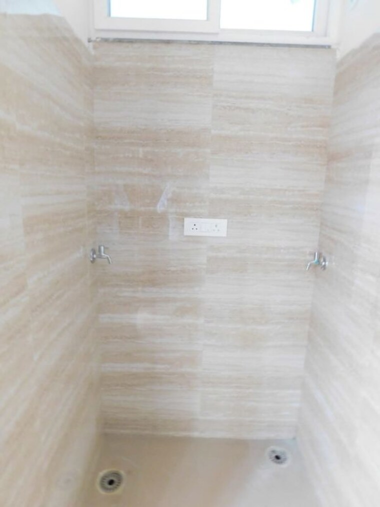Bathroom, kondapur 3 Bedroom 1950 Sq.Ft. Builder Floor In Kondapur Hyderabad 10374523