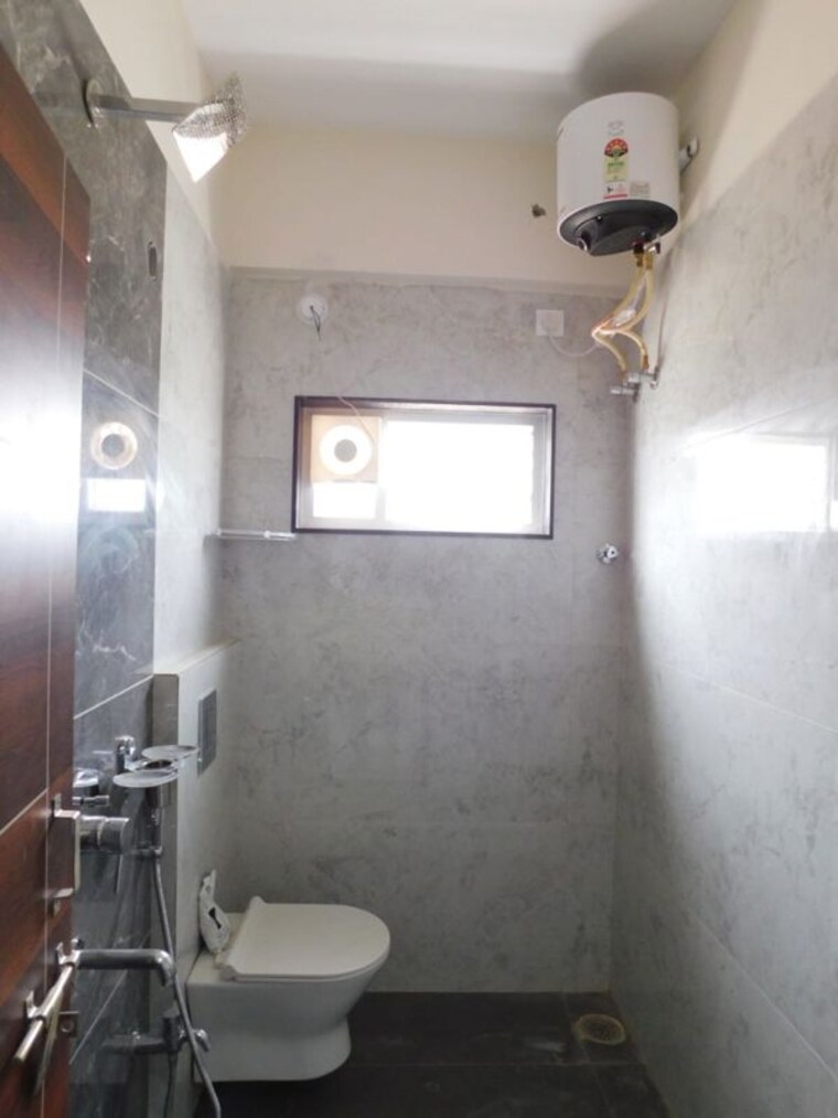 Bathroom, kondapur 3 Bedroom 1950 Sq.Ft. Builder Floor In Kondapur Hyderabad 10374523