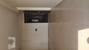 Furnished Amenities in 3.5 BHK Apartment at Dosti Eastern Bay, Wadala – for Rent