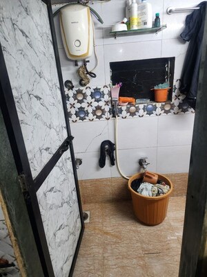 Team Area in 1 BHK Apartment at Kamgar Nagar CHS Kurla East, Kurla East – for Rent